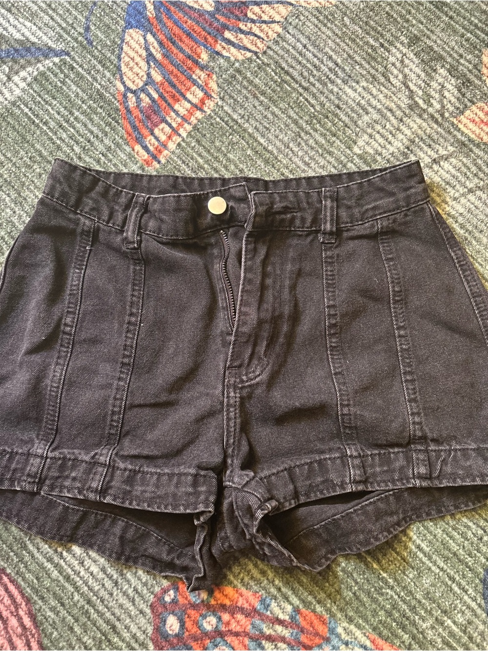 SHEIN Black High-Waist Denim Shorts